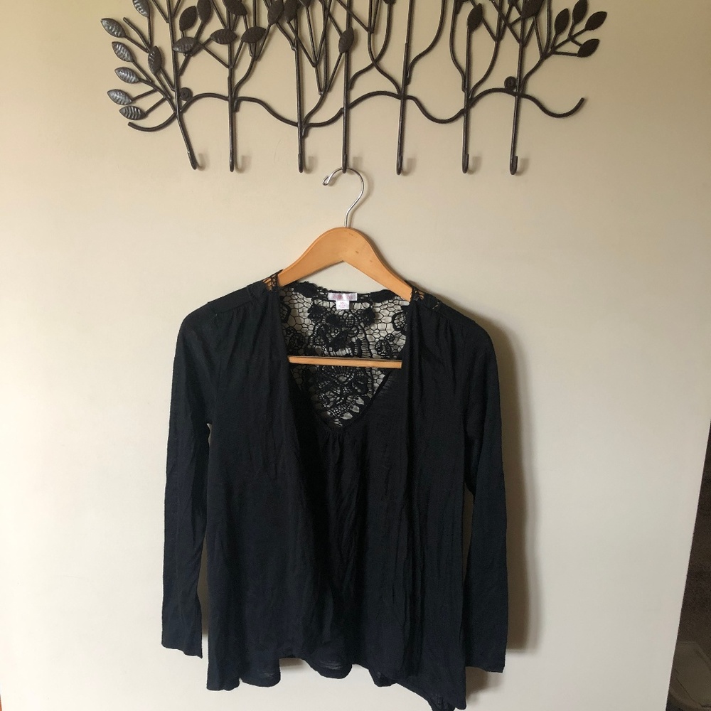 Laced back long sleeve wrap